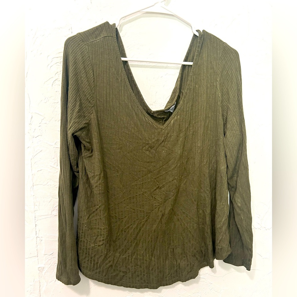 Love, Fire Green Ribbed V Neck Long Sleeve Shirt